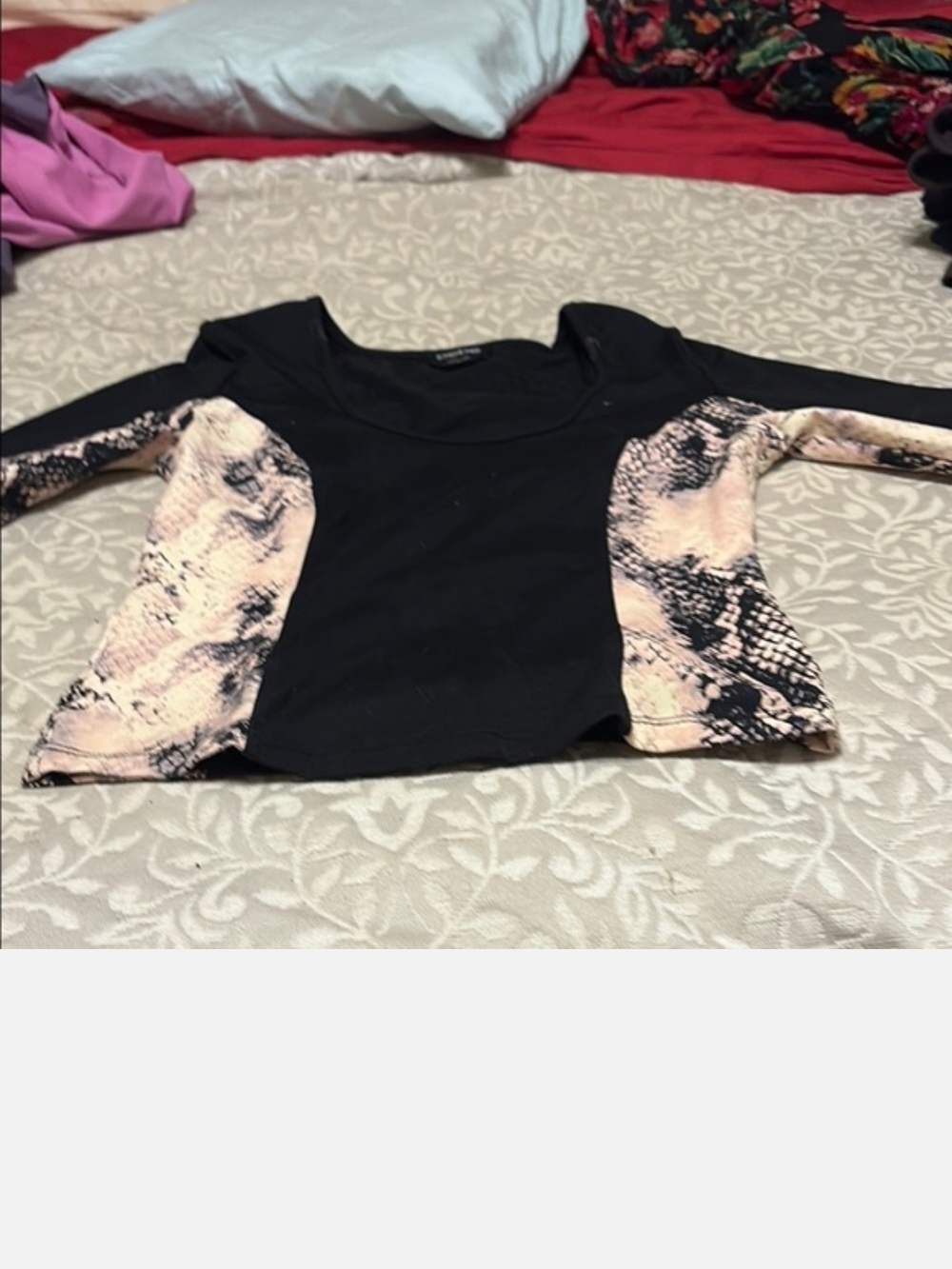 bebe Black and Light Pink Snake-Print Long Sleeve Top & Crop Top - Picture 3 of 11